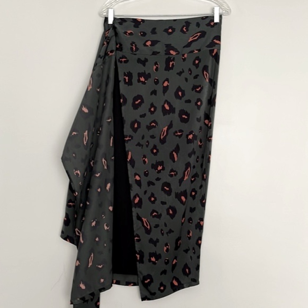 Vici Leopard Animal Print Wrap Midi Skirt Size S - Picture 4 of 12